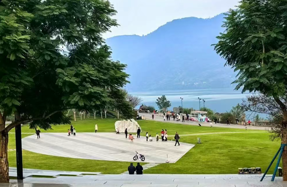 新华社：感受中华文化脉动！海外华文媒体代表参访重庆